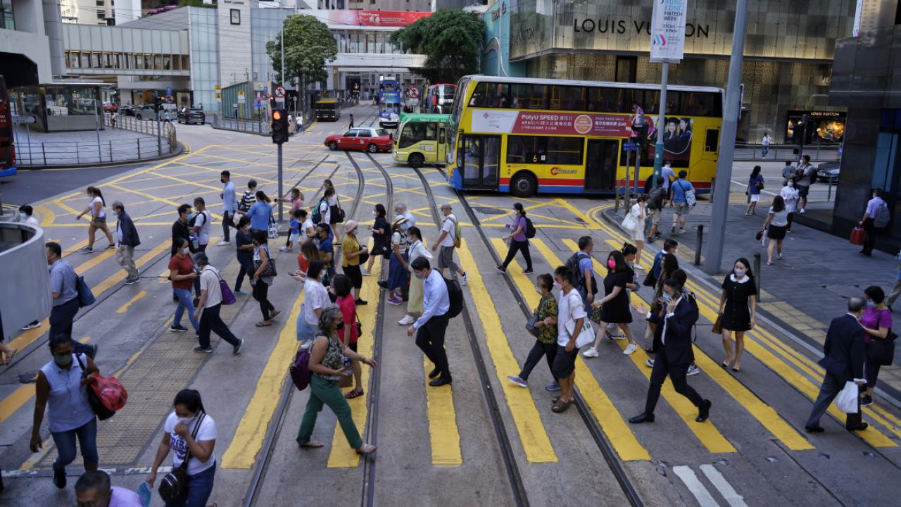 【港事講場】劃定吸煙區域 保護無辜市民