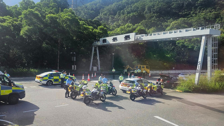 大欖隧道司機落車查看遭撞斃 汽車會提醒泊最左側下車較安全