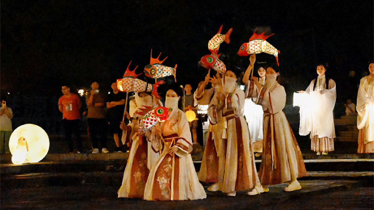 皖休寧縣：復古游齊雲  小鎮夜逍遙