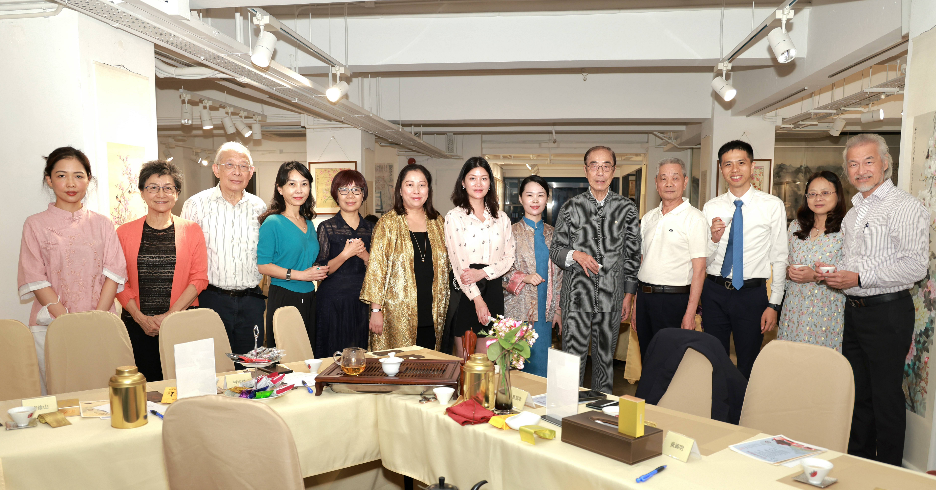 工夫茶耀香江  金「鳳凰」度暖冬