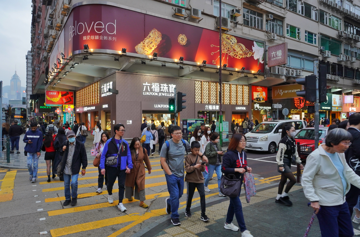香港零售餐飲界料自由行擴容將增過夜旅客