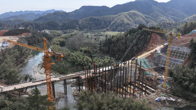 皖黃山：德上高速祁門段建設加快推進