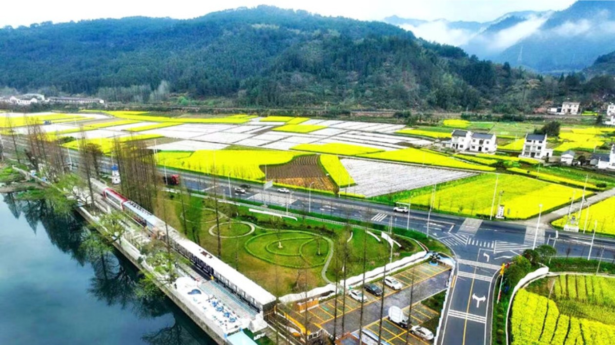 皖休寧縣：廢棄道路煥新  創意文旅「向雲端」