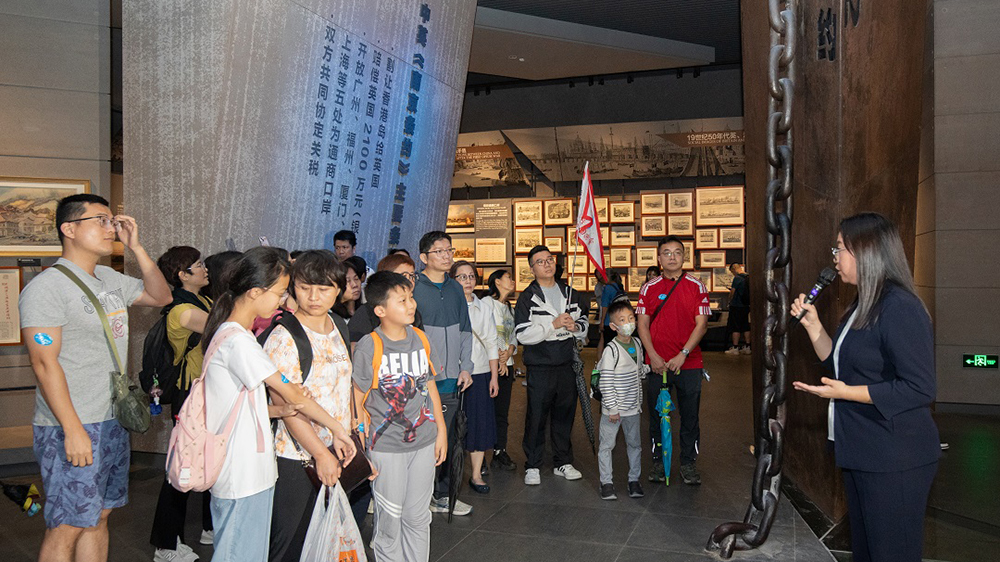 「五一進莞來」港青訪東莞睇海戰館享吃喝玩樂