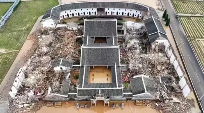 強降雨致福建逾50萬人受災 「客家第一祠」東西橫屋坍塌