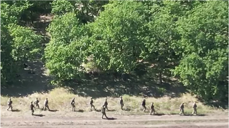 俄媒稱24名烏軍人向俄軍投降 澤連斯基稱烏方擴大所佔俄領土面積