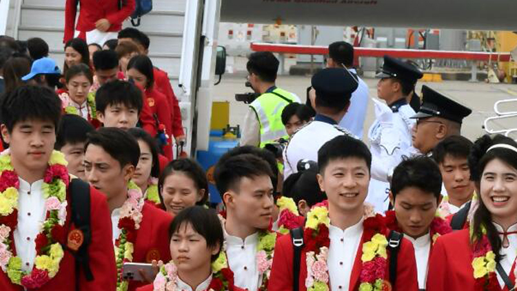 直播回顧 | 內地奧運健兒抵港 港府在禮賓府舉行盛大歡迎儀式