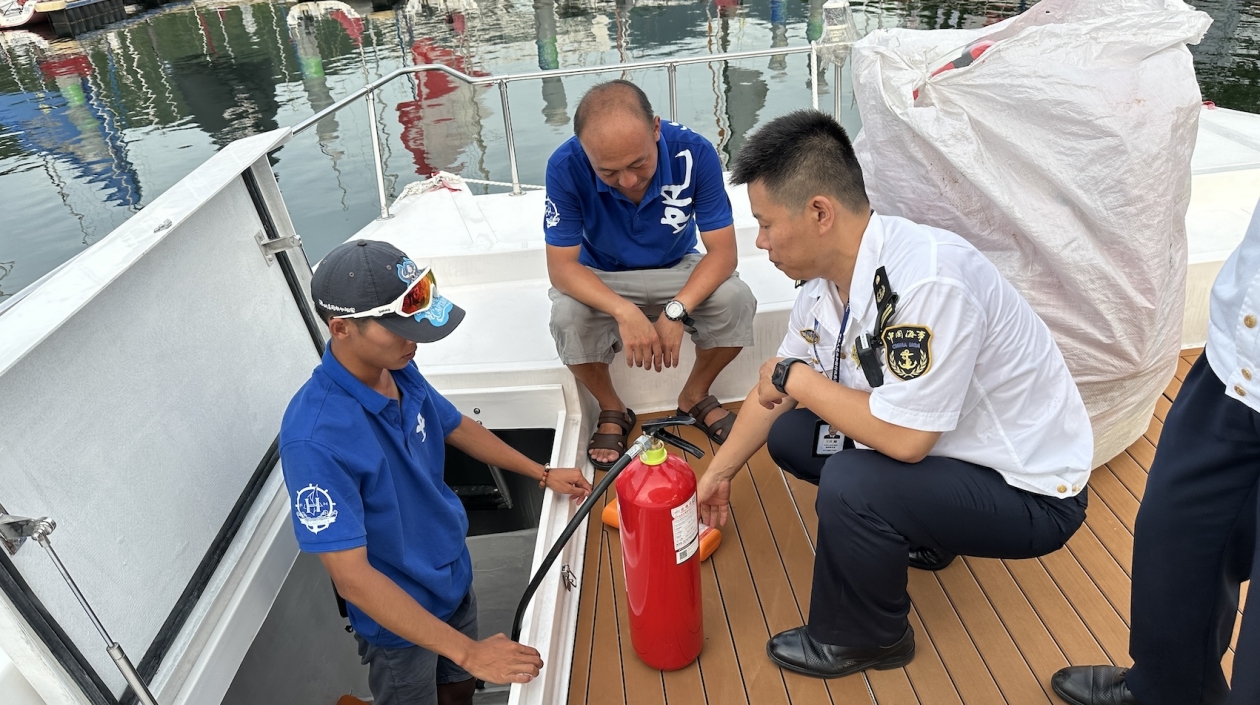 風帆競逐安全先行 深圳海事部門全力保障中國杯帆船賽安全開賽