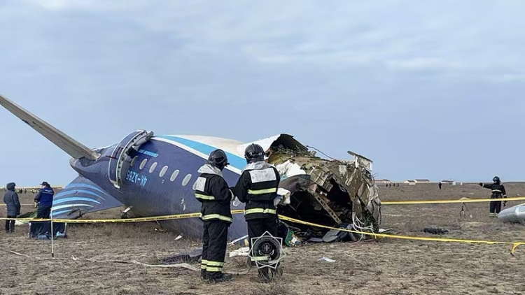 追蹤報道 | 阿塞拜疆航空公司： 初步確認墜機原因是「外部物理和技術干擾」